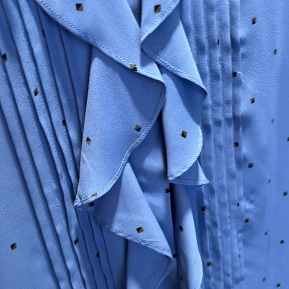 Ann Taylor Blue Ruffle Blouse👚🌟🌟🌟 - Picture 8 of 10
